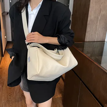 Дамски Нова Ежедневни висококачествена чанта-тоут с обикновена текстура 2023, Модни проста модерна чанта за рамо